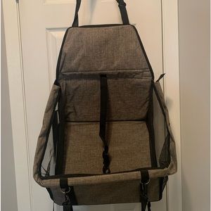 Dog carrier for car